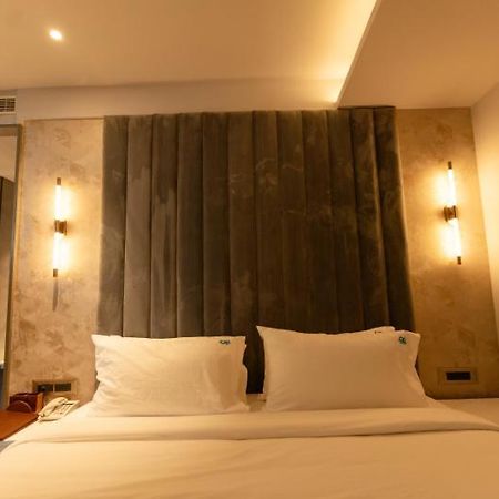 ויסאקפאטנם Hotel Ocean Blue מראה חיצוני תמונה